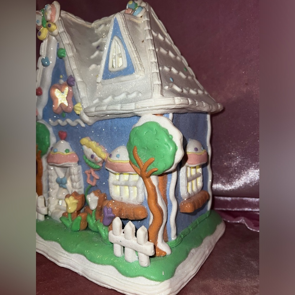 Valerie Parr Hill-Easter/spring butterfly house. Light up gingerbread type - Picture 2 of 7